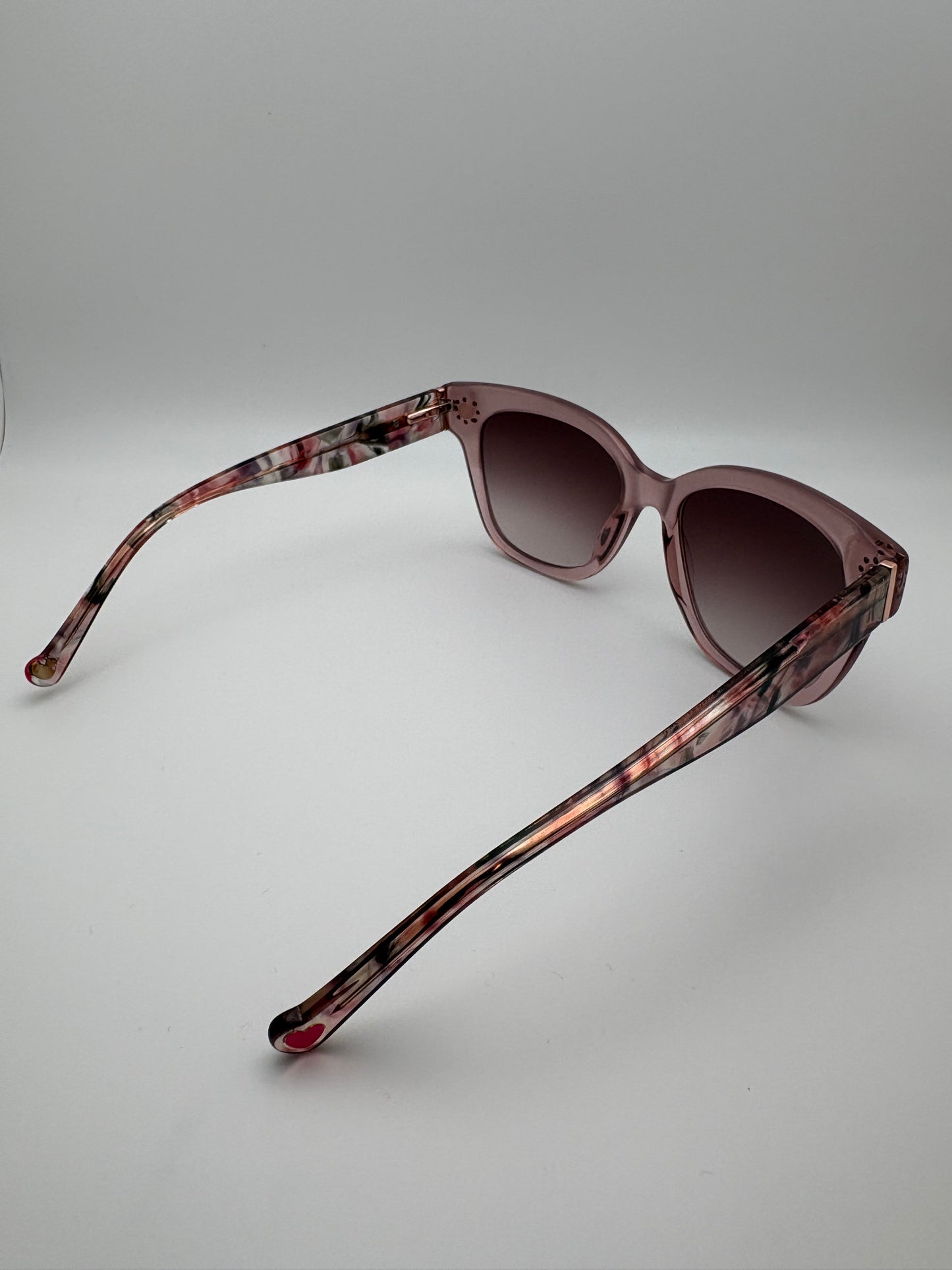 Betsey Johnson Sunglasses - Gorgeous / Pink