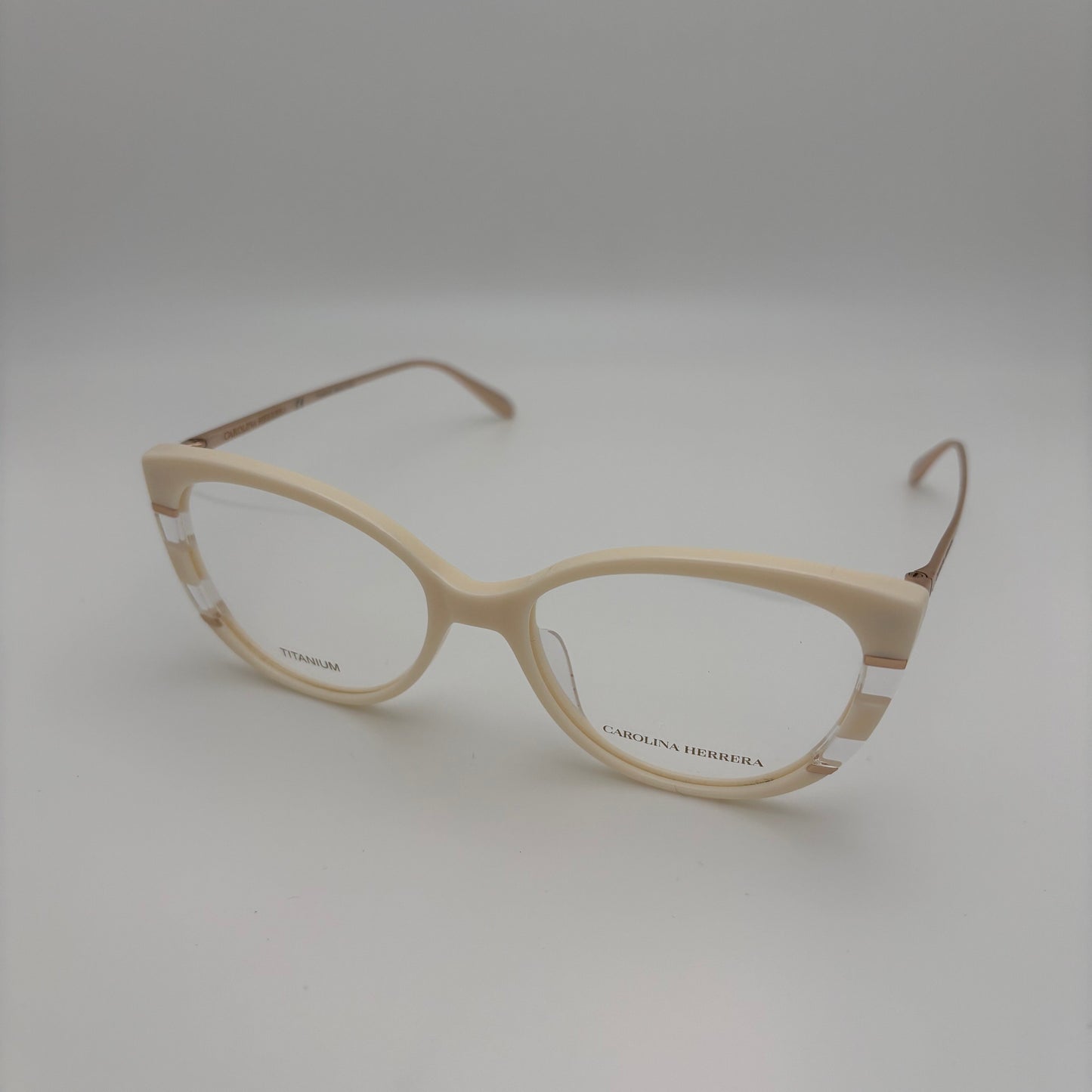 Carolina Herrera - VHN529 / Col.0702